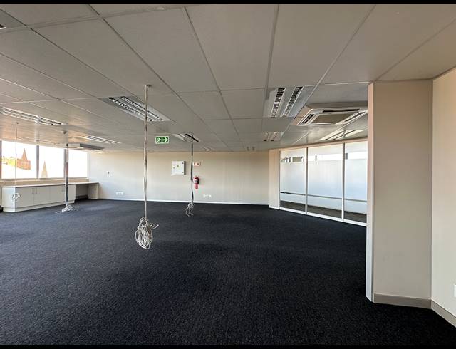 110M² OFFICE TO LET IN CENTURION CENTRAL